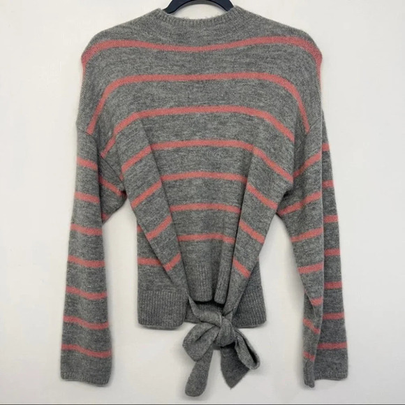 WAYF Stripe Sweater Gray M Tie Bow Waist - Picture 1 of 6